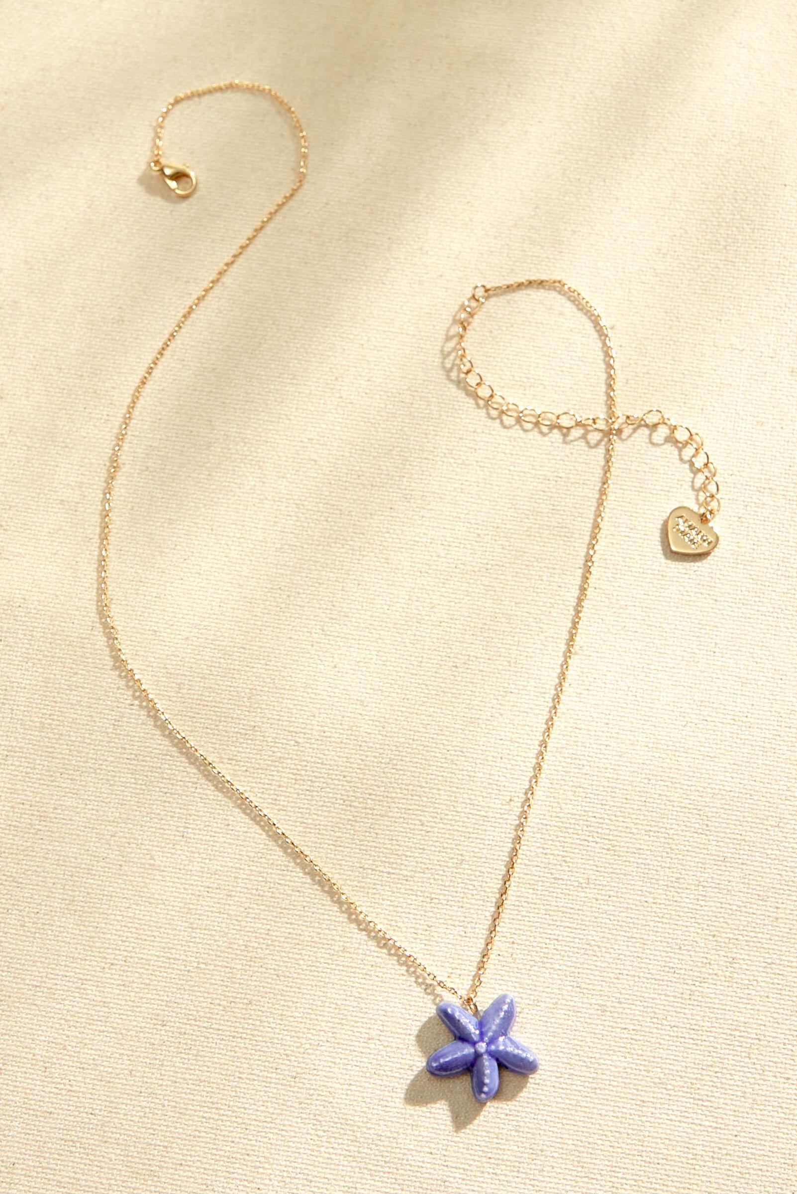 Starfish Charm Necklace Product Image