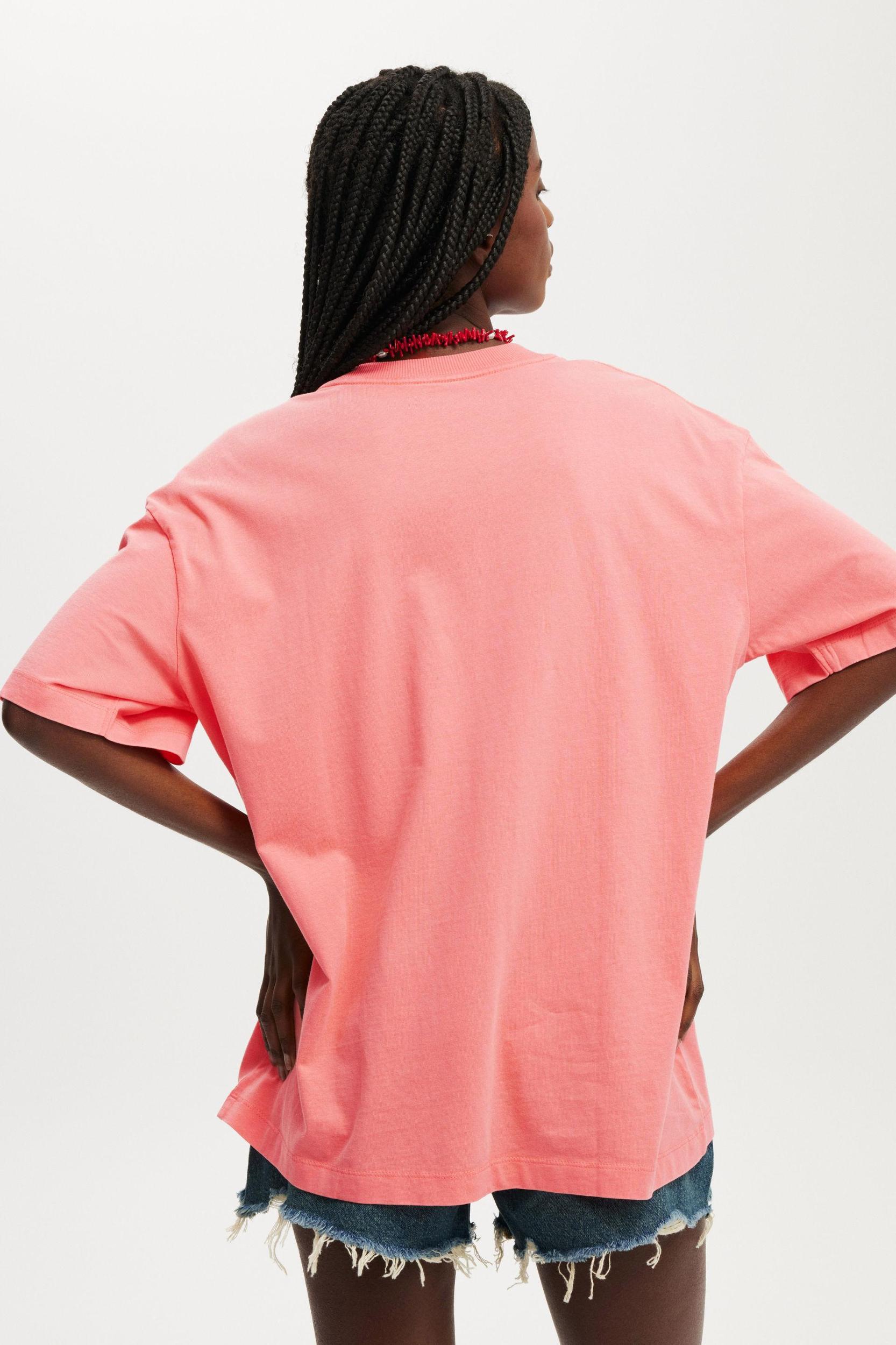The Boxy Graphic Tee Product Image