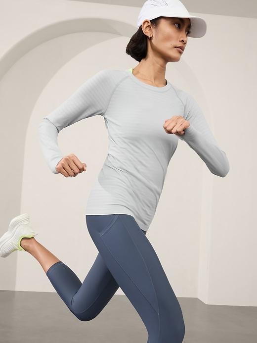 Momentum Seamless Top Product Image