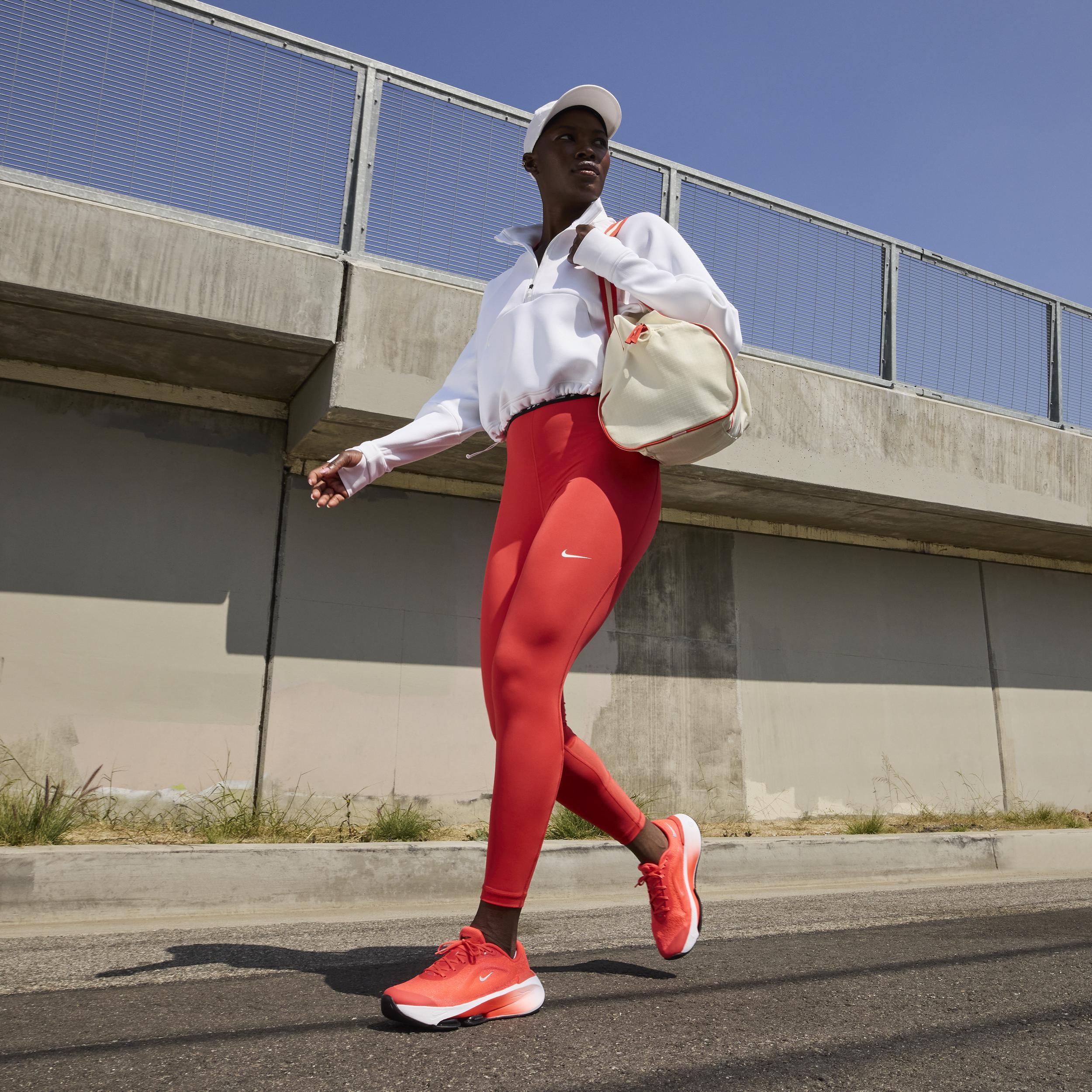 Nike Versair Women's Workout Shoes Product Image