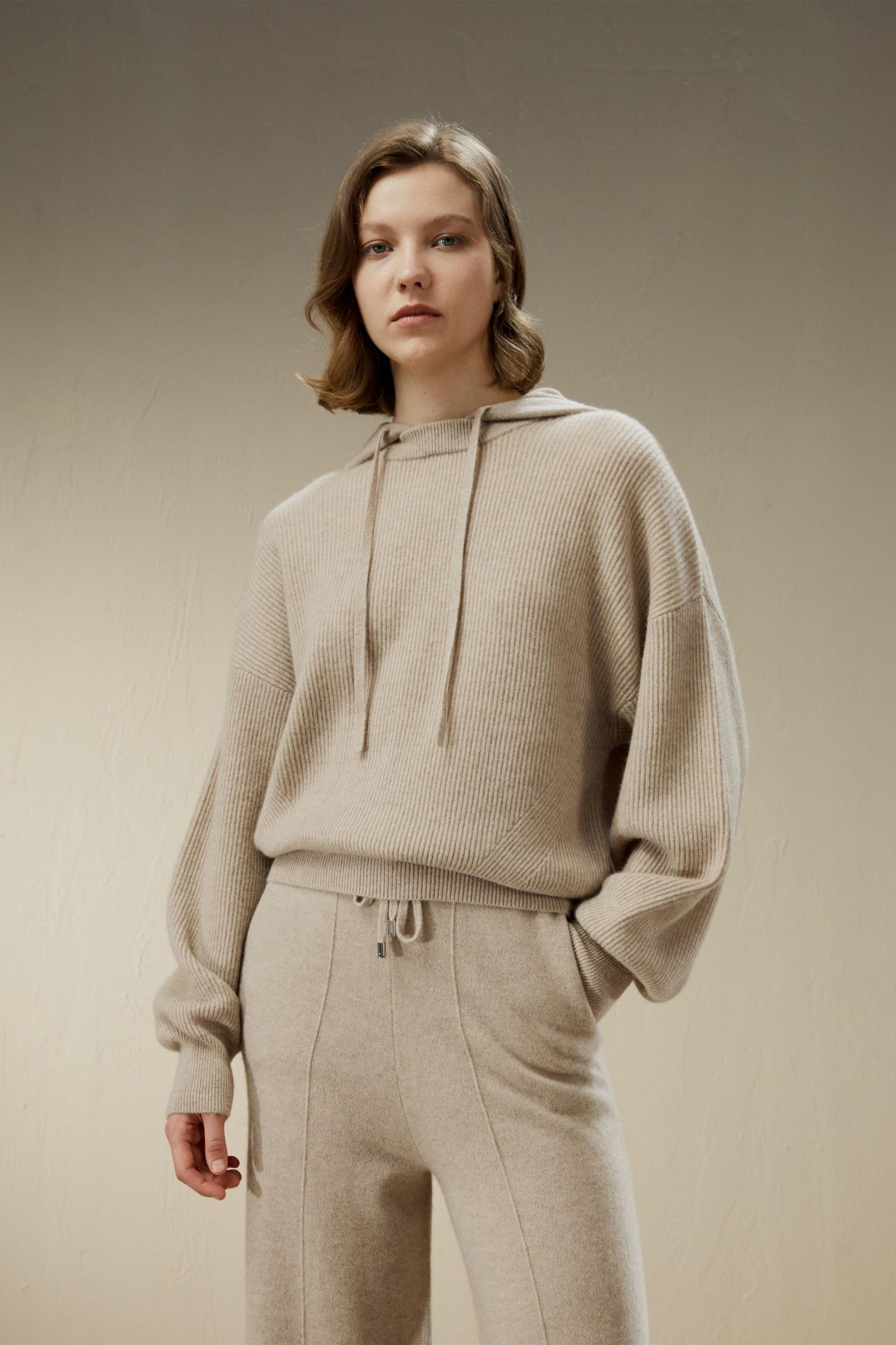 Eshe 2-in-1 Cashmere Detachable Hoodie Product Image