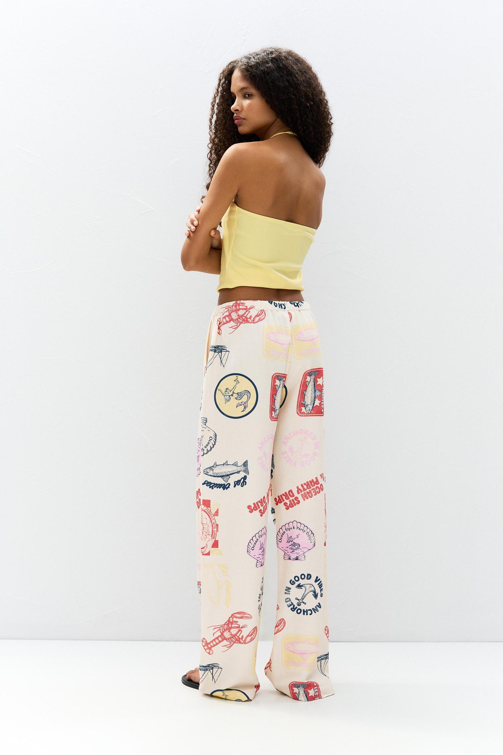 Rustic printed pants Product Image