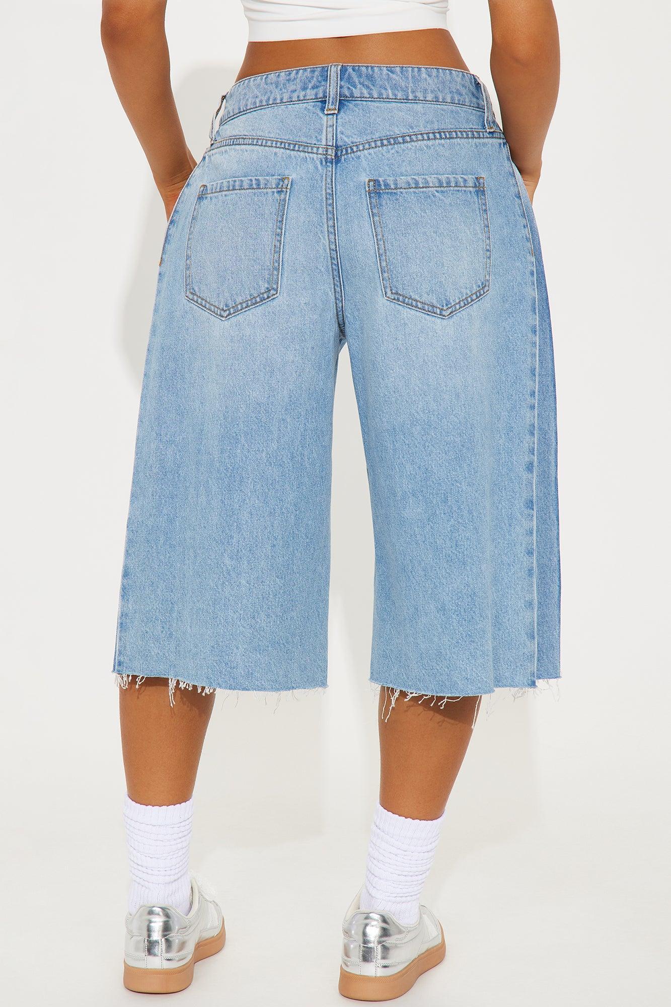 Aleksa Pleated Non Stretch Denim Jorts - Light Wash Product Image