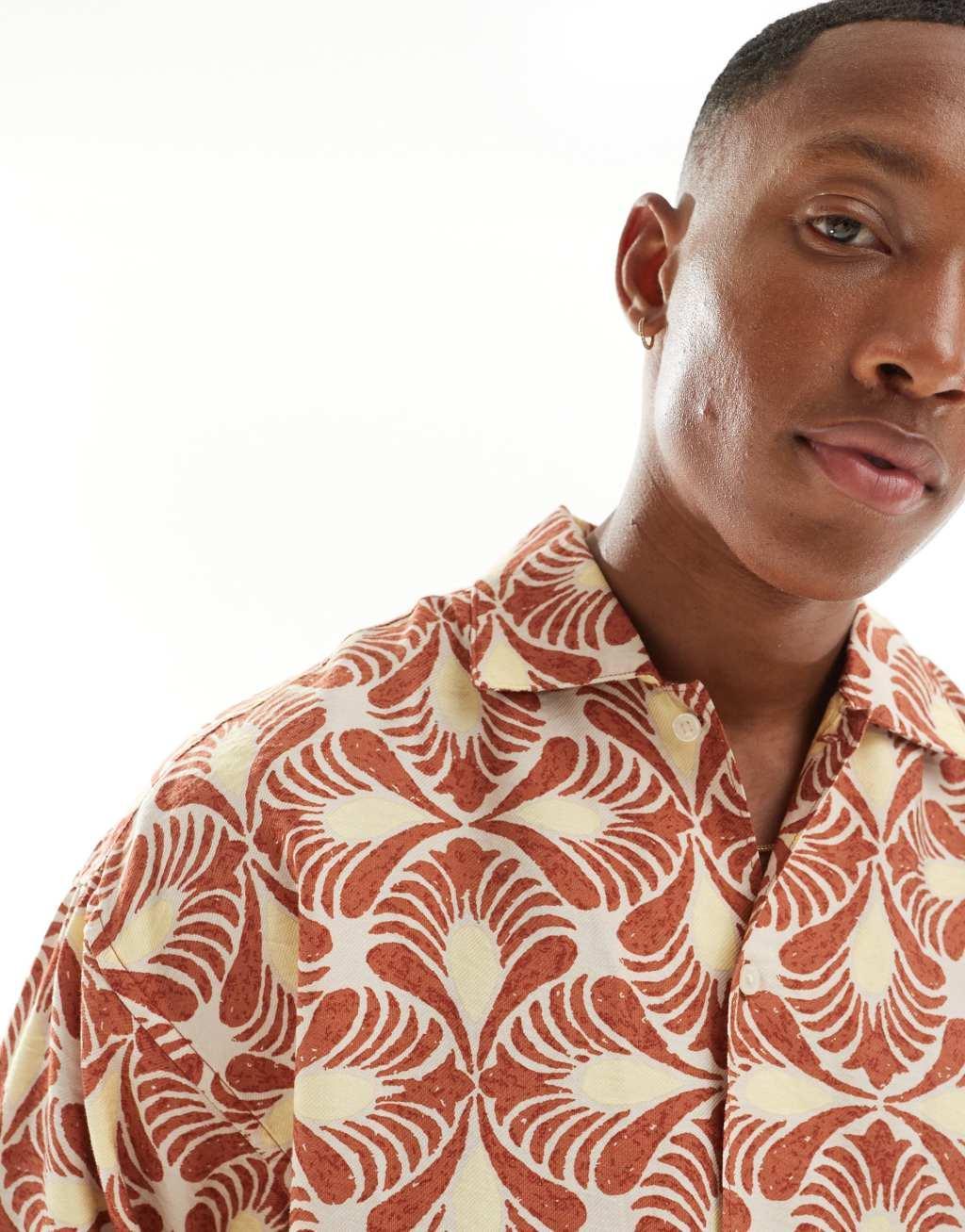 Jack & Jones oversized shirt in geo print Product Image