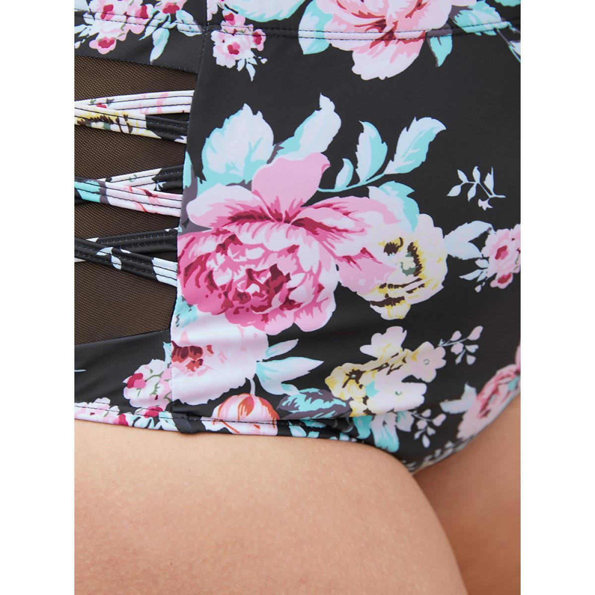 Plus Size Floral Crisscross Detail Mesh Insert Swim Bottom Women's Swimwear BlackFlower Vacation See through High stretch Skinny High Rise Curve Swim Bottoms BloomChic 26/4X Product Image
