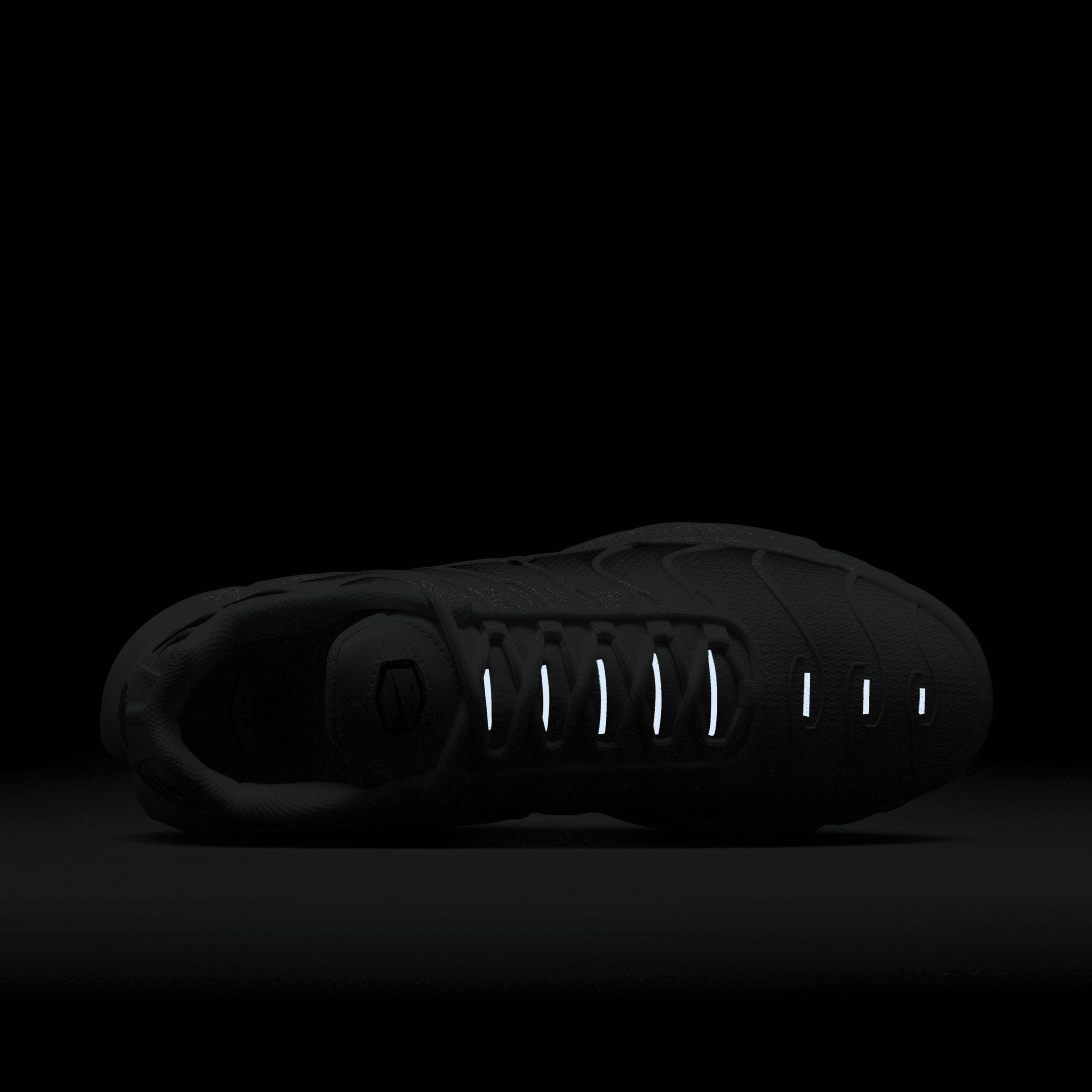 Nike Men's Air Max Plus Shoes Product Image