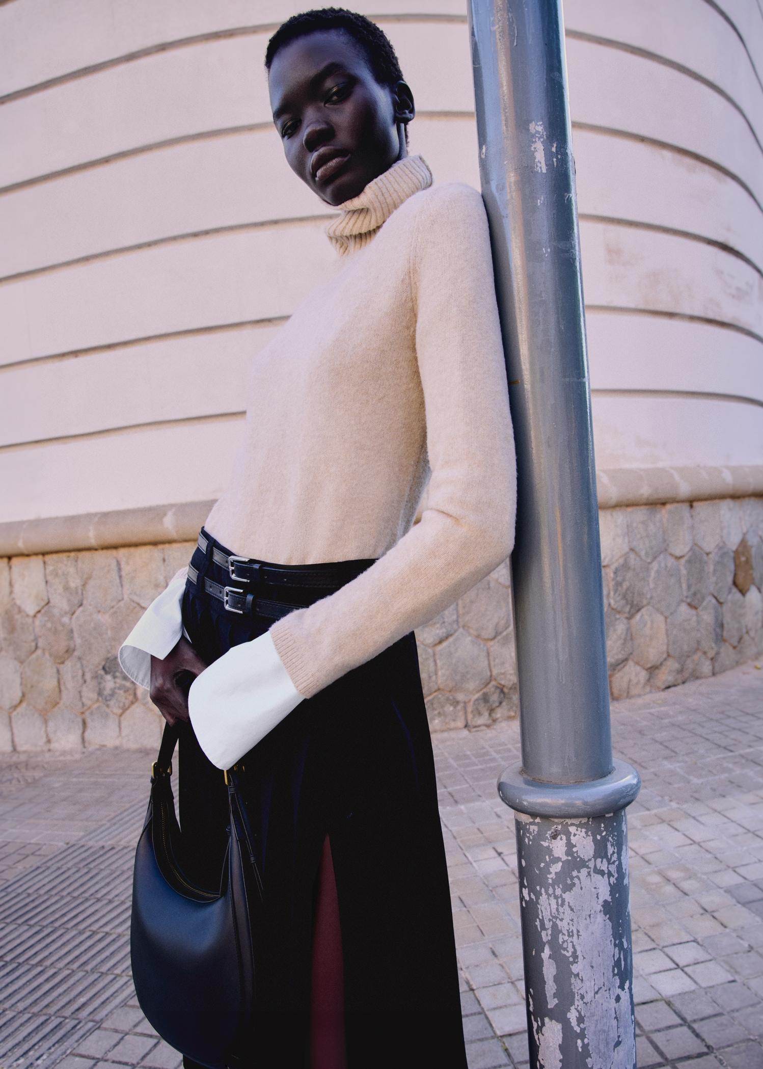 Turtle neck sweater - Women | MANGO USA Product Image