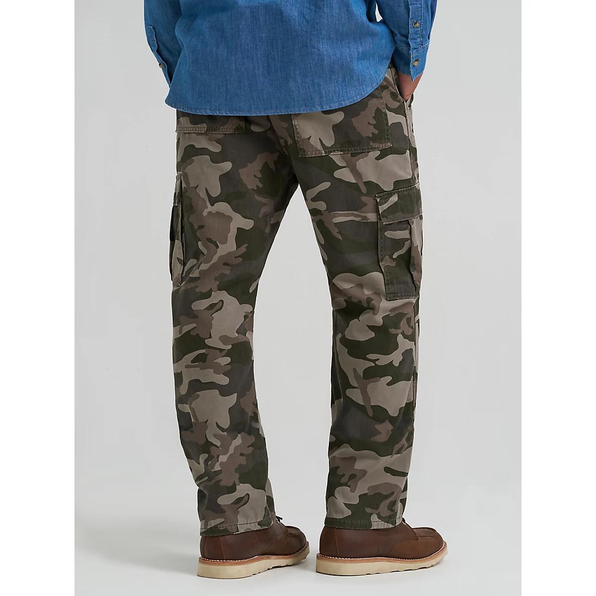 Men's Fleece Lined Cargo Pant in Jungle Choco Chip Product Image