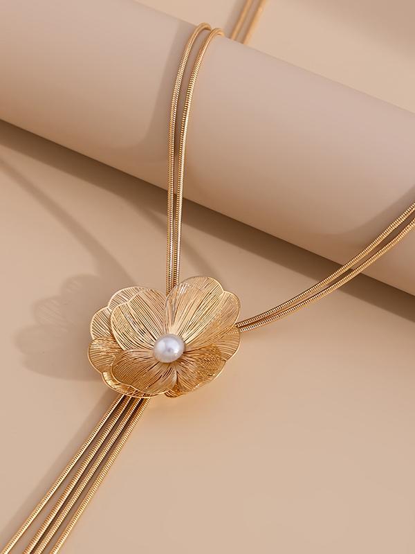 Flower Shape Tasseled Necklaces Accessories Product Image