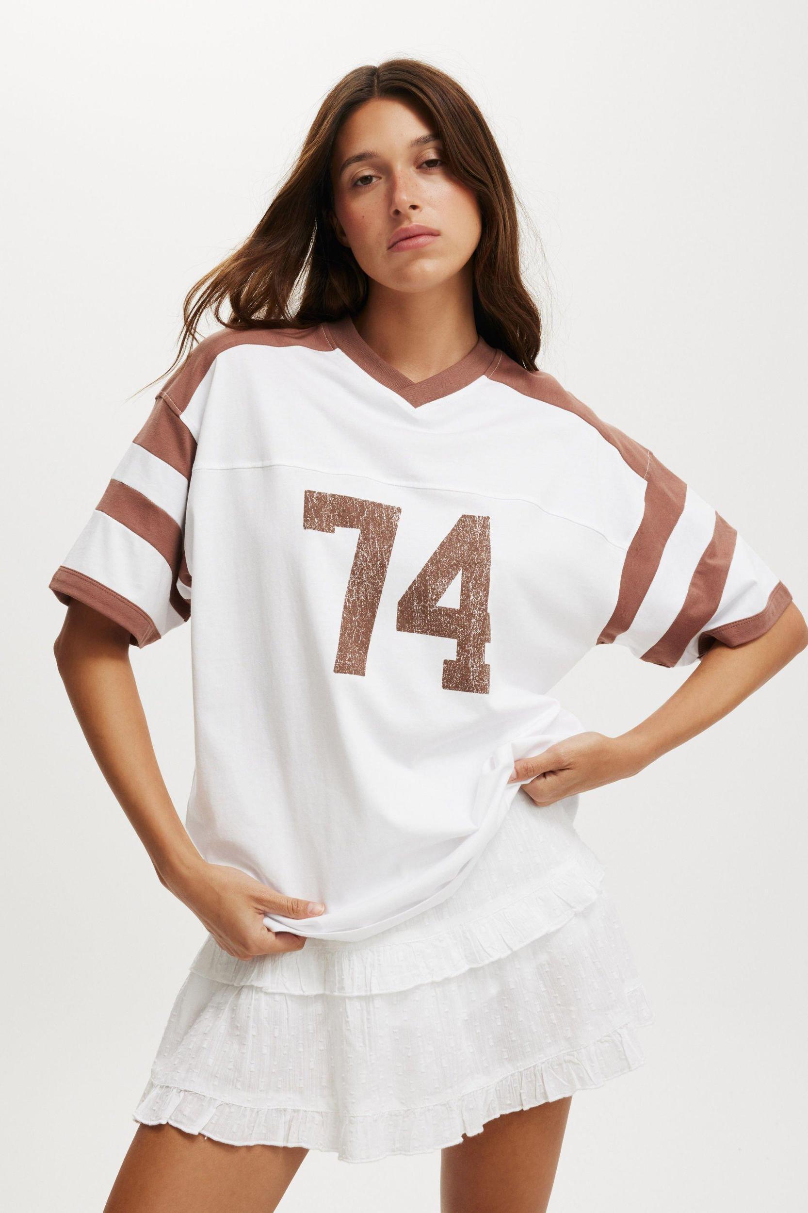 Cotton On Women - V Neck Retro Graphic Boxy Tee - 85/dandelion Product Image