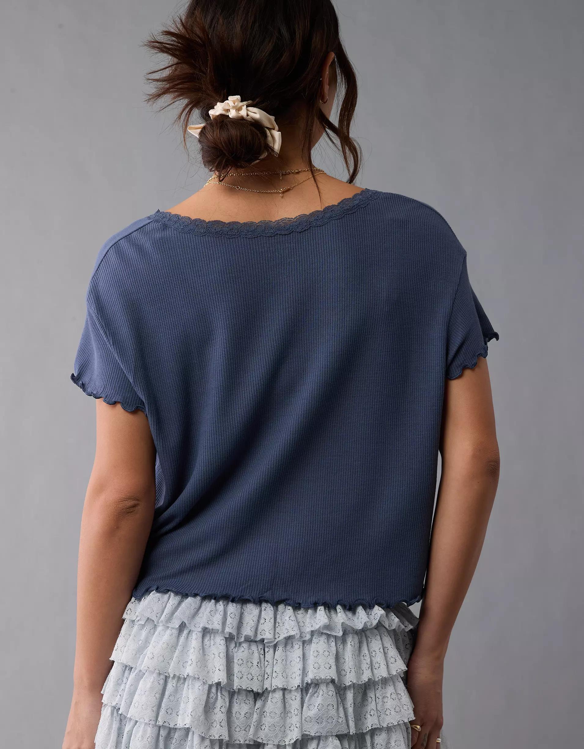 AE Soft & Sexy V-Neck Cropped Waffle T-Shirt Product Image