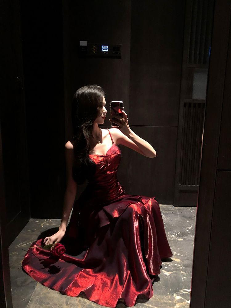 Spaghetti Strap V-Neck Plain Ruffle Panel Ruched Mermaid Evening Gown Product Image