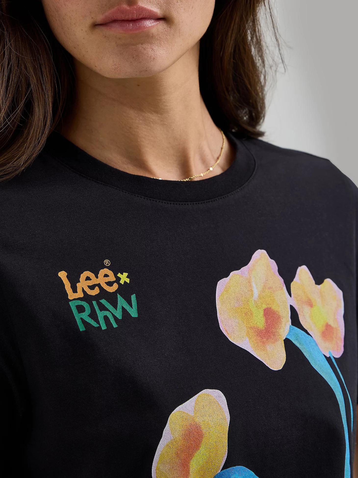 Women's Lee® x Ruohan Wang Crop Flower Tee | Women's Tees | Lee® Product Image