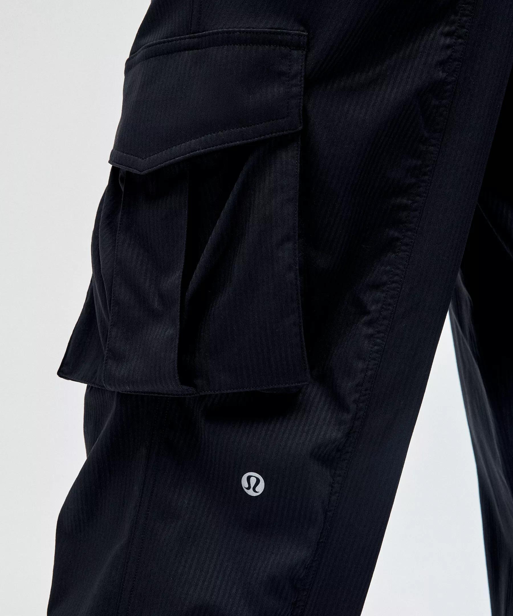 Dance Studio Relaxed-Fit Mid-Rise Cargo Jogger Product Image