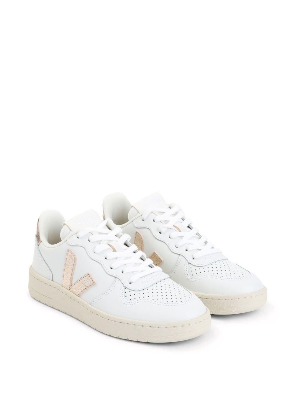 V-10 sneakers Product Image