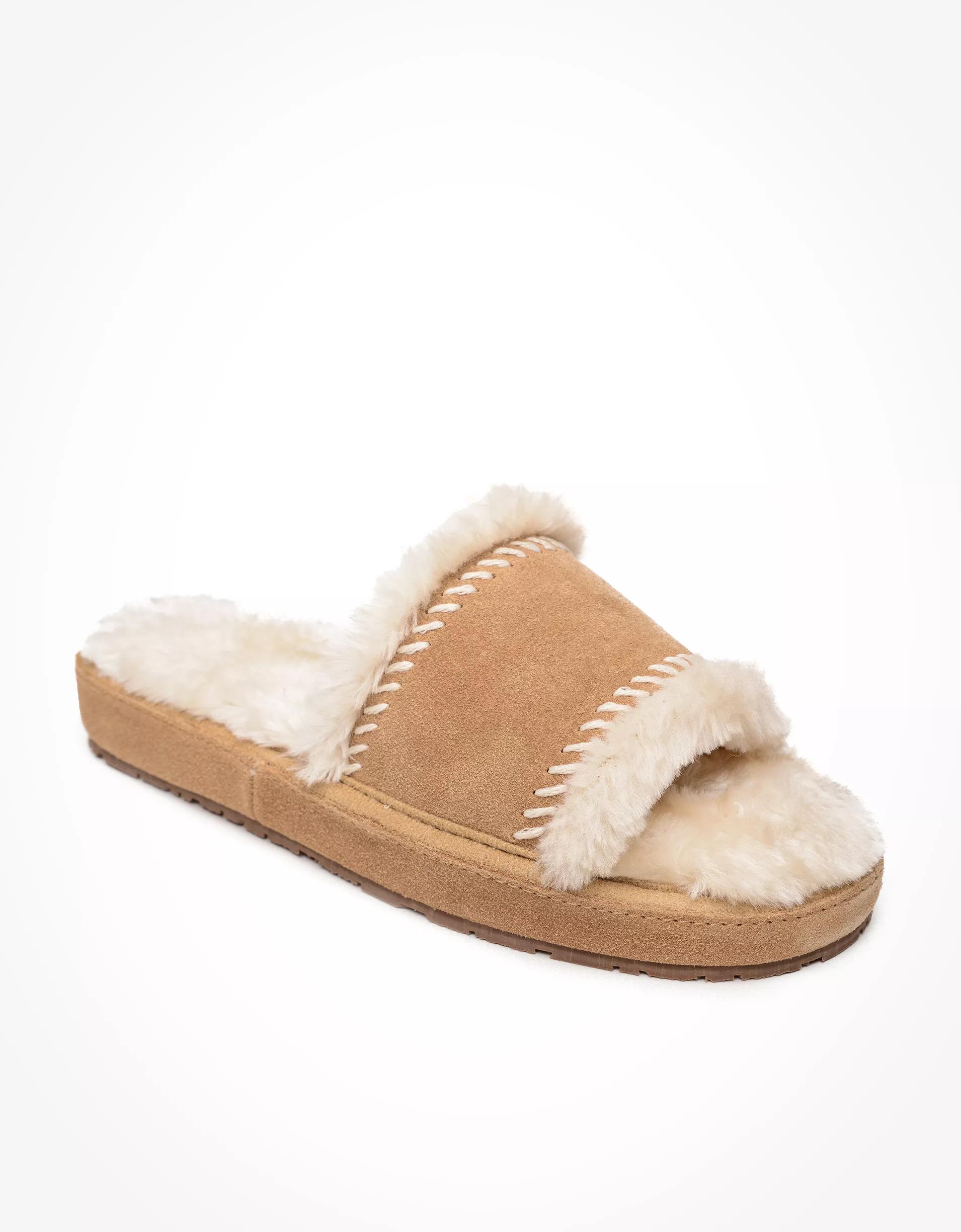 Minnetonka Women's Loni Moccasin Product Image