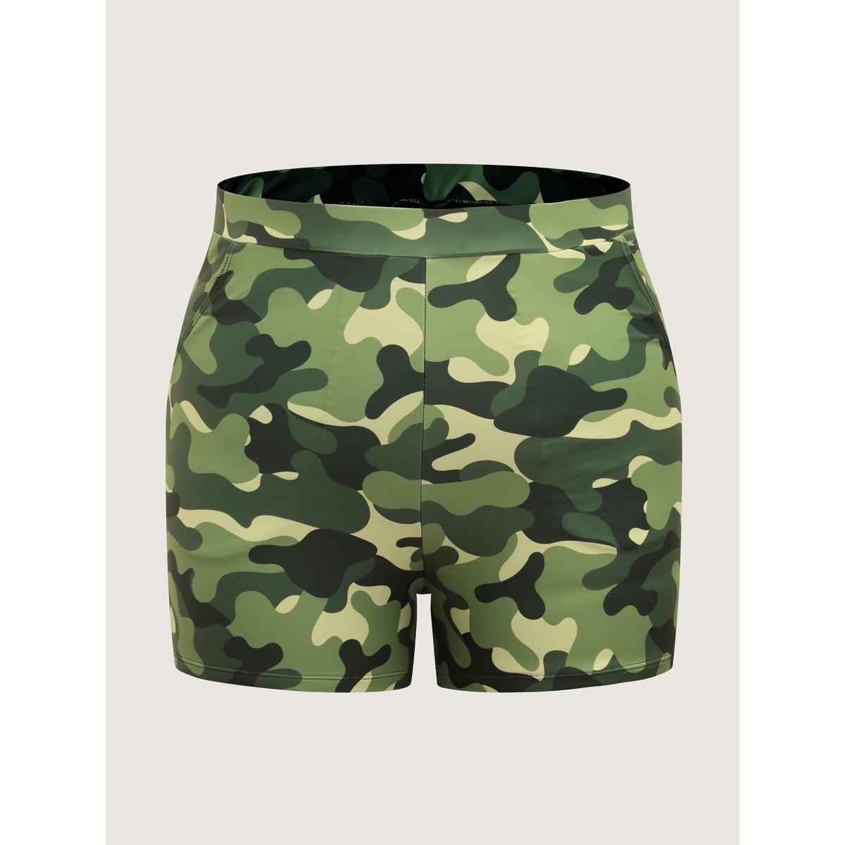 Plus Size Camouflage Print Pockets Swim Bottoms Women's Swimwear ArmyGreen Beach Contrast High stretch Skinny Mid Rise Side seam pocket Curve Swim Bottoms BloomChic 18-20/2X Product Image