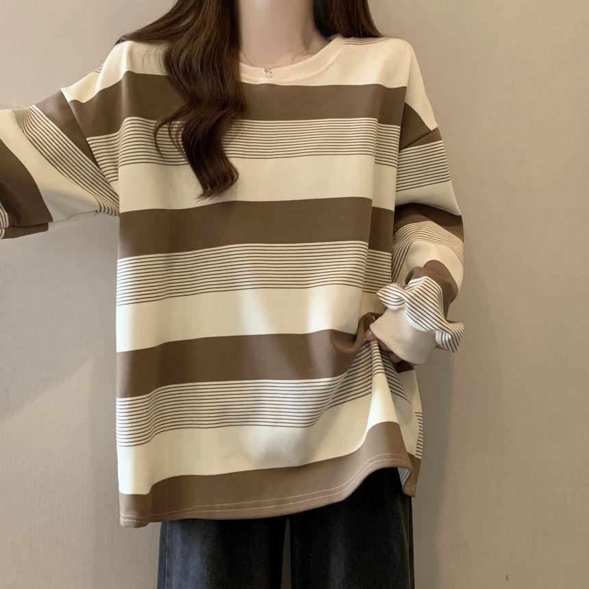 Crew Neck Striped Oversized Sweatshirt Product Image