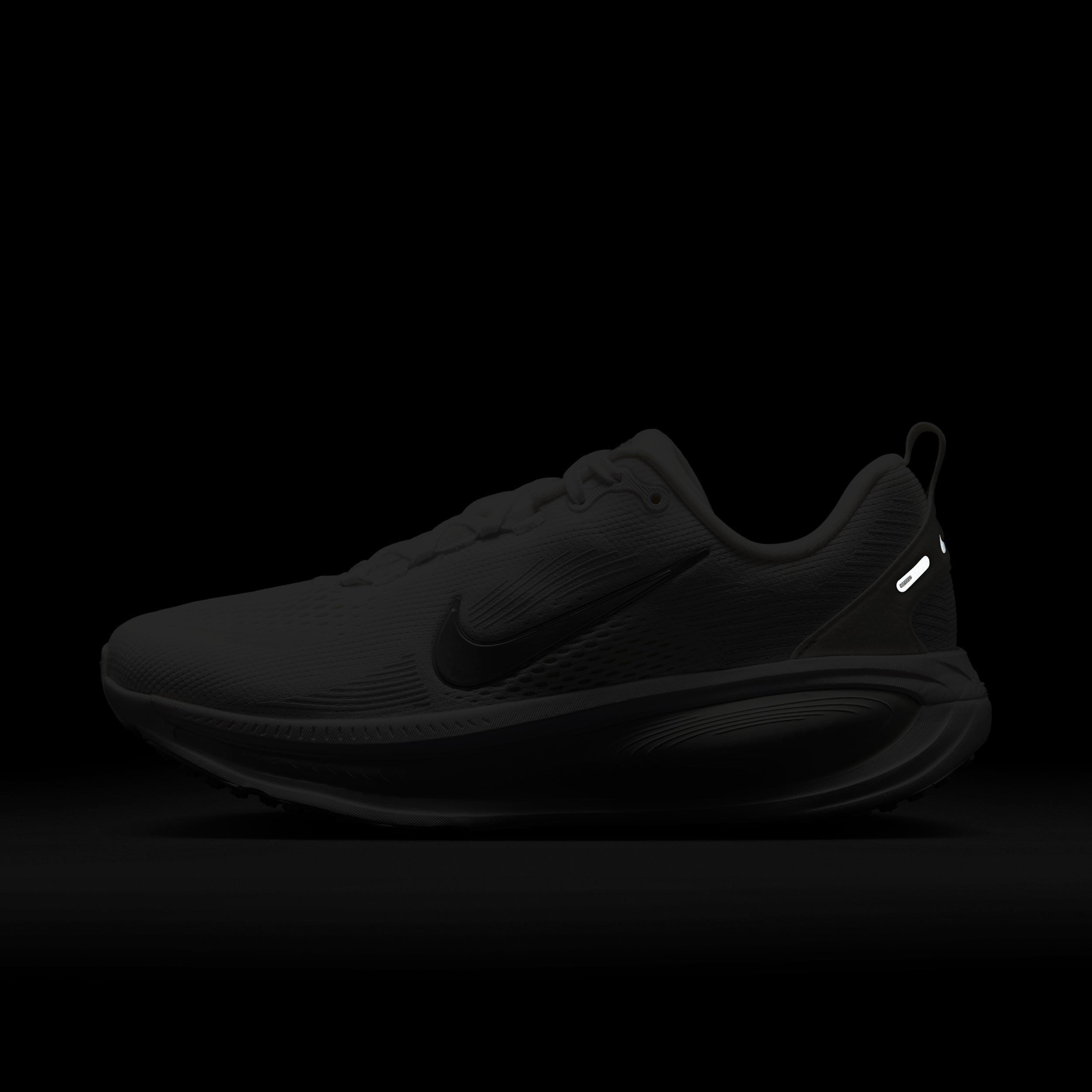 Nike Women's Vomero 18 Road Running Shoes Product Image