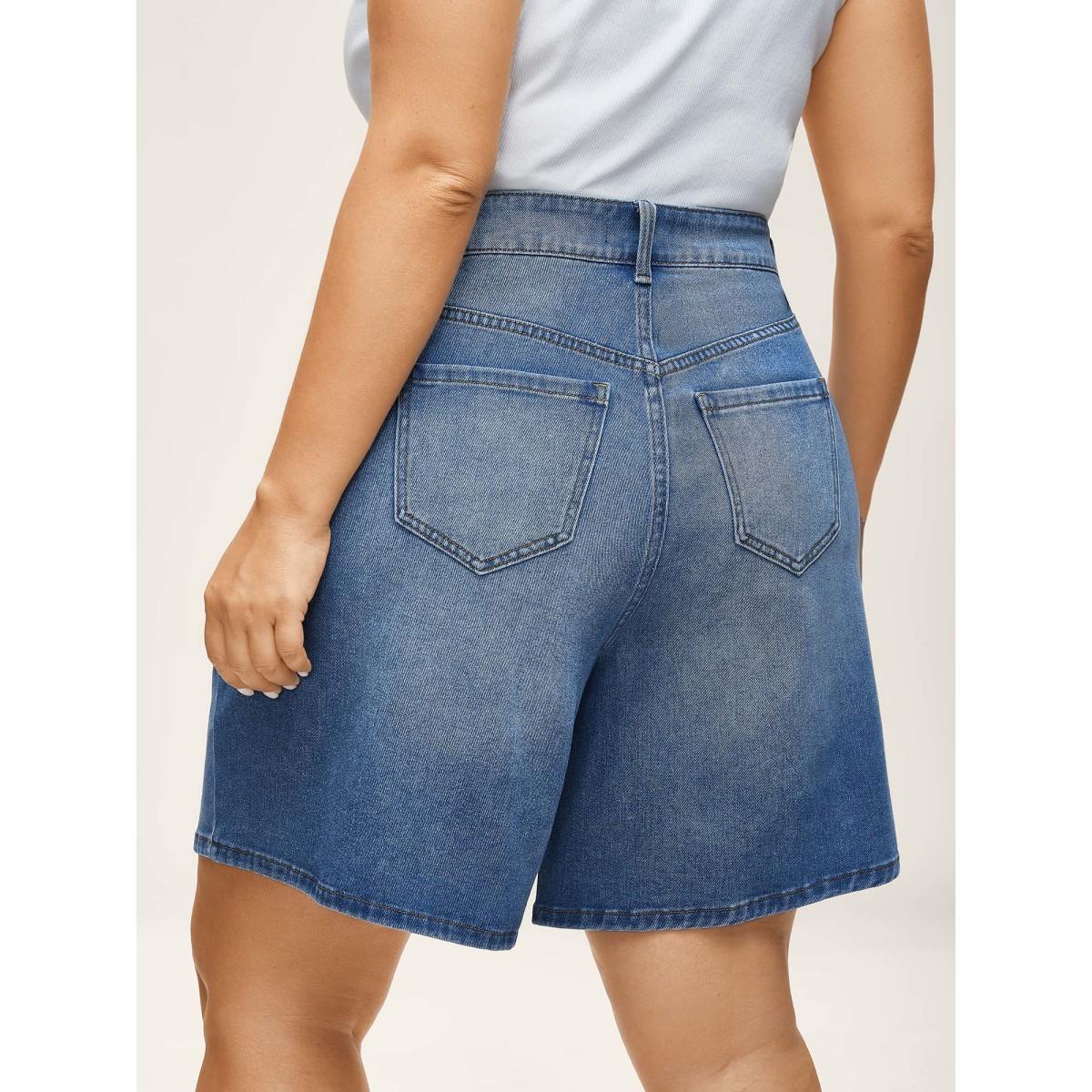 Plus Size Whiskered Wash Wide-Leg Denim Shorts Women Denimlightblue No stretch Everyday-Casual Slanted pocket Denim Shorts BloomChic 24/3X Product Image