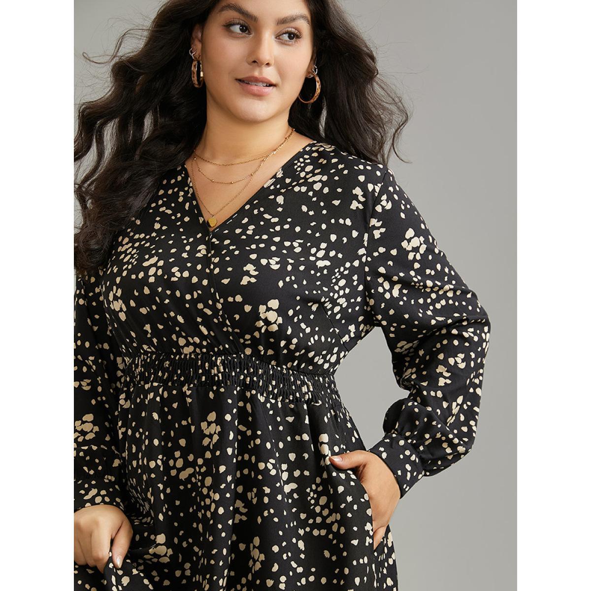 Plus Size Graphic Two Tone Shirred Surplice Neck Dress Black Women Elegant Printed V-neck Long Sleeve Curvy Midi Dress BloomChic 26/4X Product Image