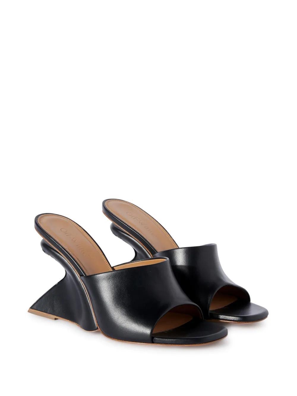 Jug wedge-heel leather sandals Product Image