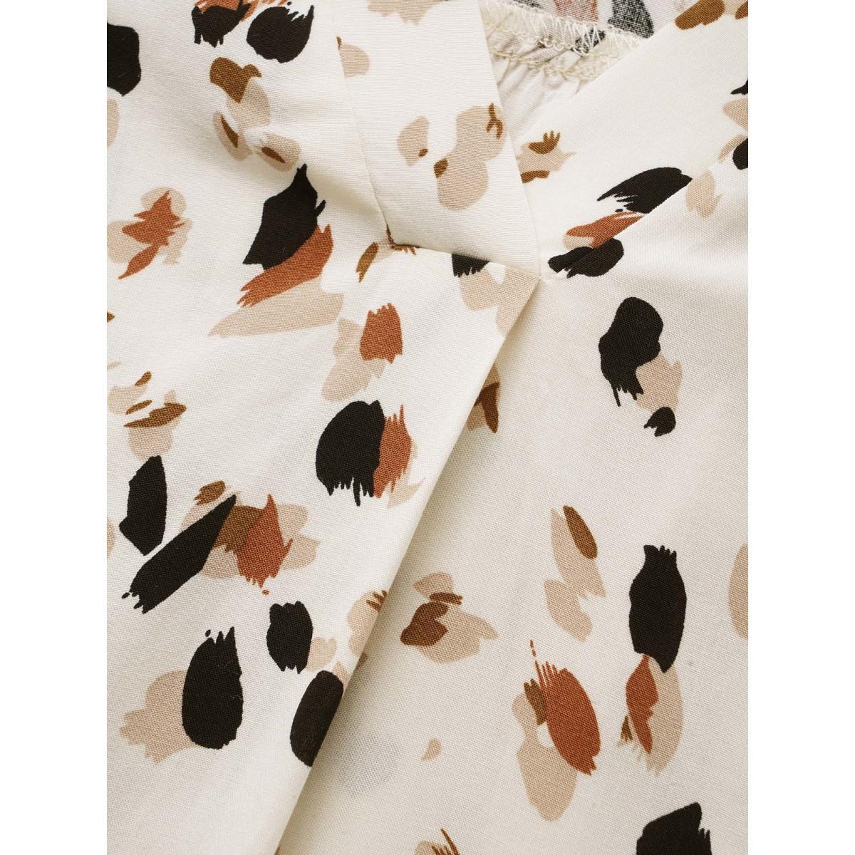 Plus Size Apricot Allover Print Notched Lantern Sleeve Blouse Women Elegant Half Sleeve V-neck Dailywear Blouses BloomChic 10/M Product Image