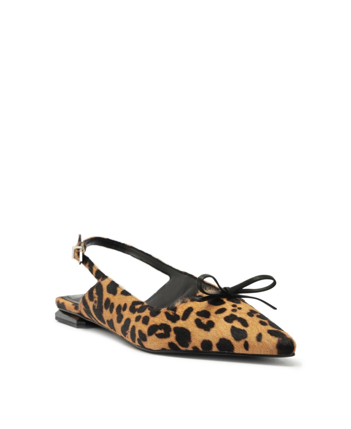 Schutz Womens Violetta Sculpted Flats Product Image