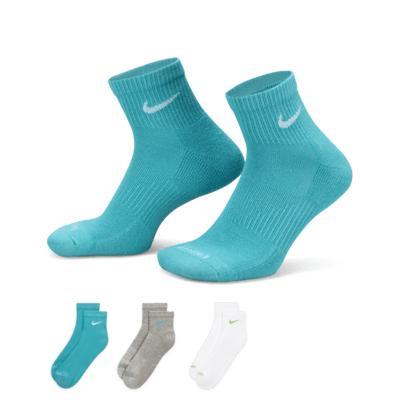 Womens Nike Everyday Plus 3-Pair Cushioned Training Ankle Socks Product Image