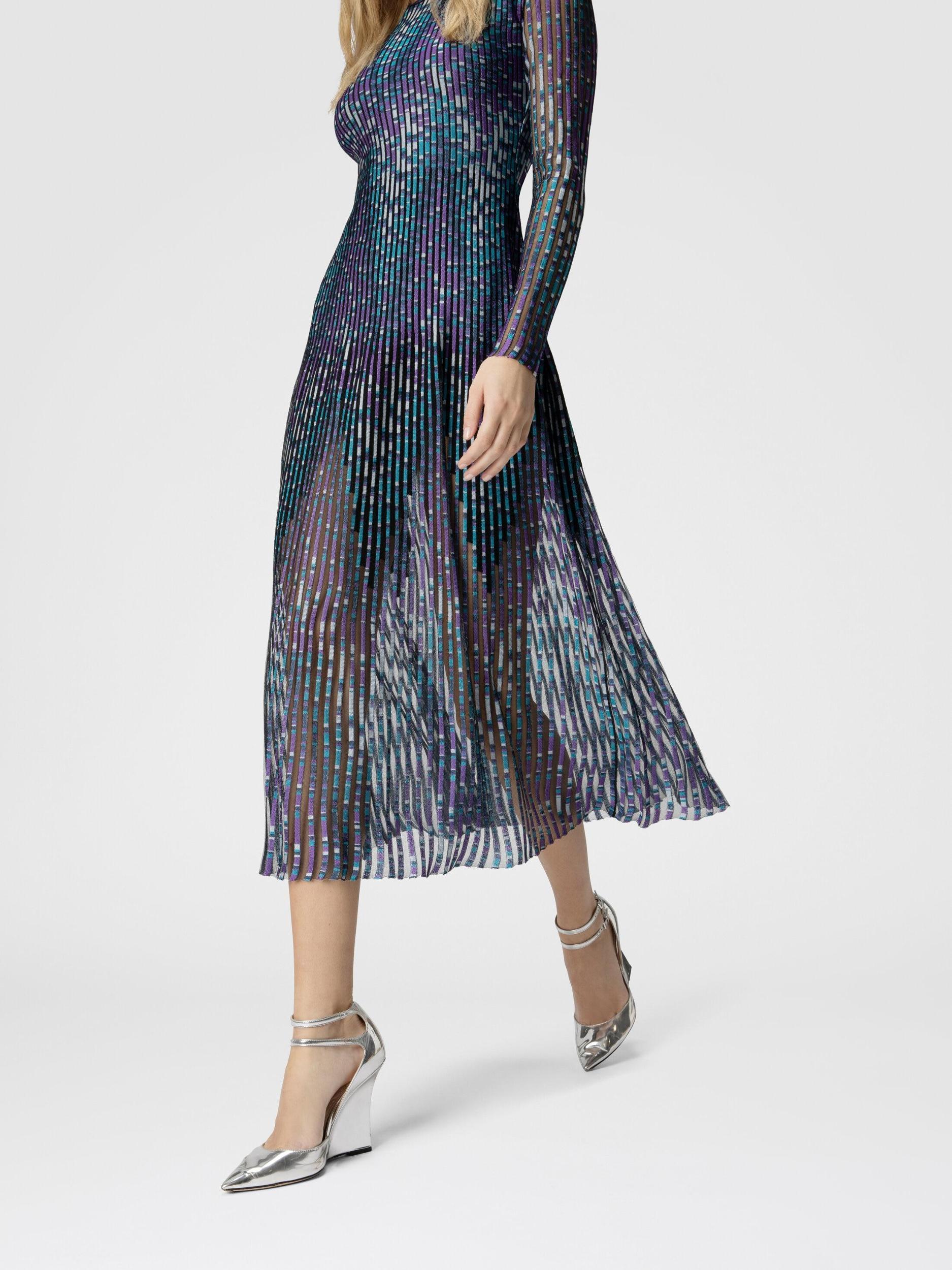 Long dress with partial zigzag pattern Product Image