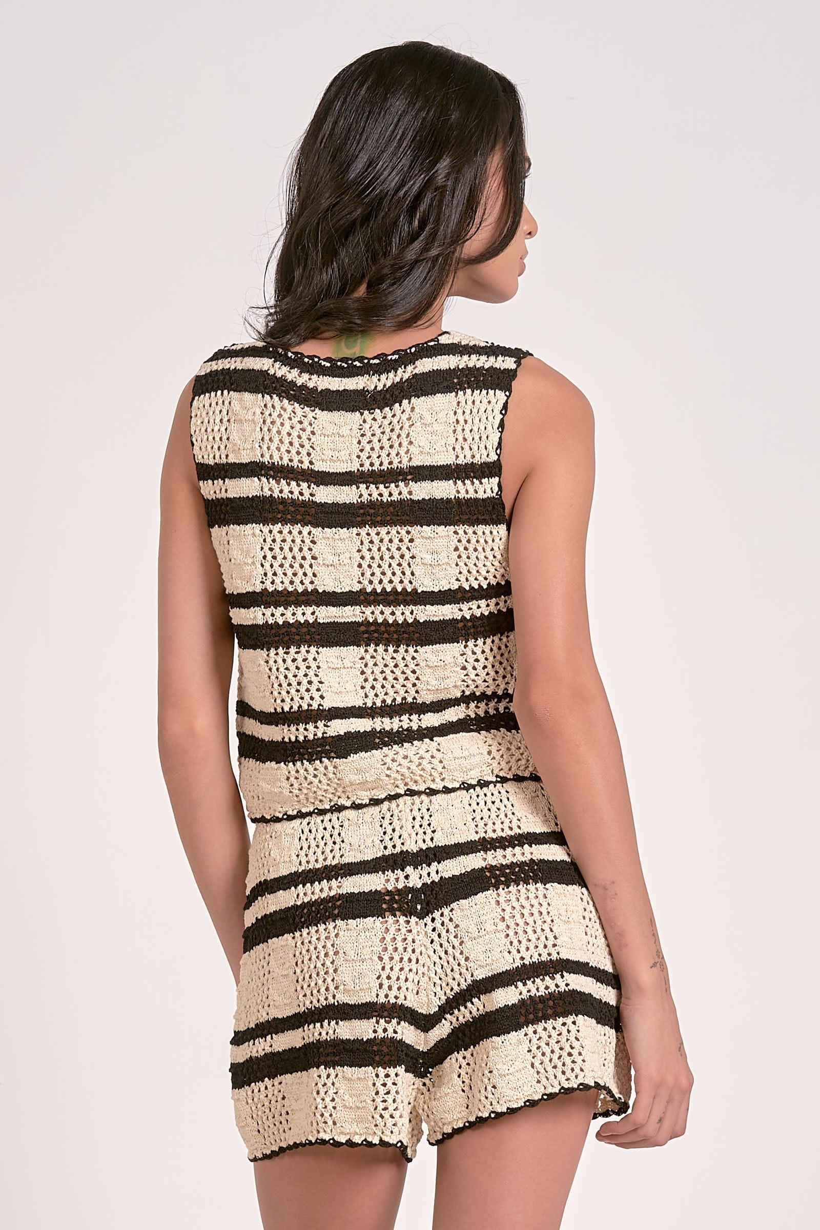 FRONT TIE VEST Product Image