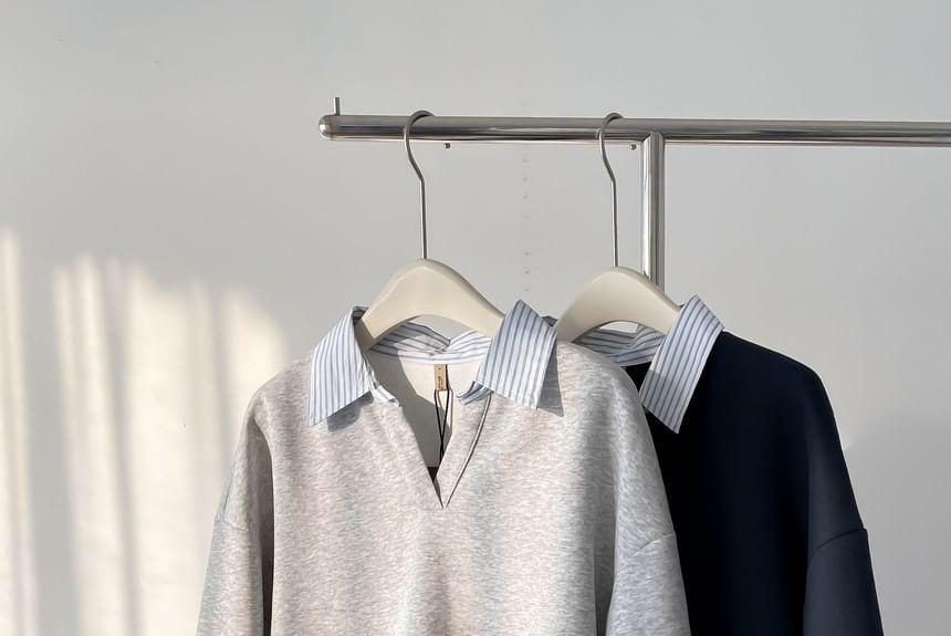 Mock Two-Piece Collar Striped Panel Sweatshirt Product Image