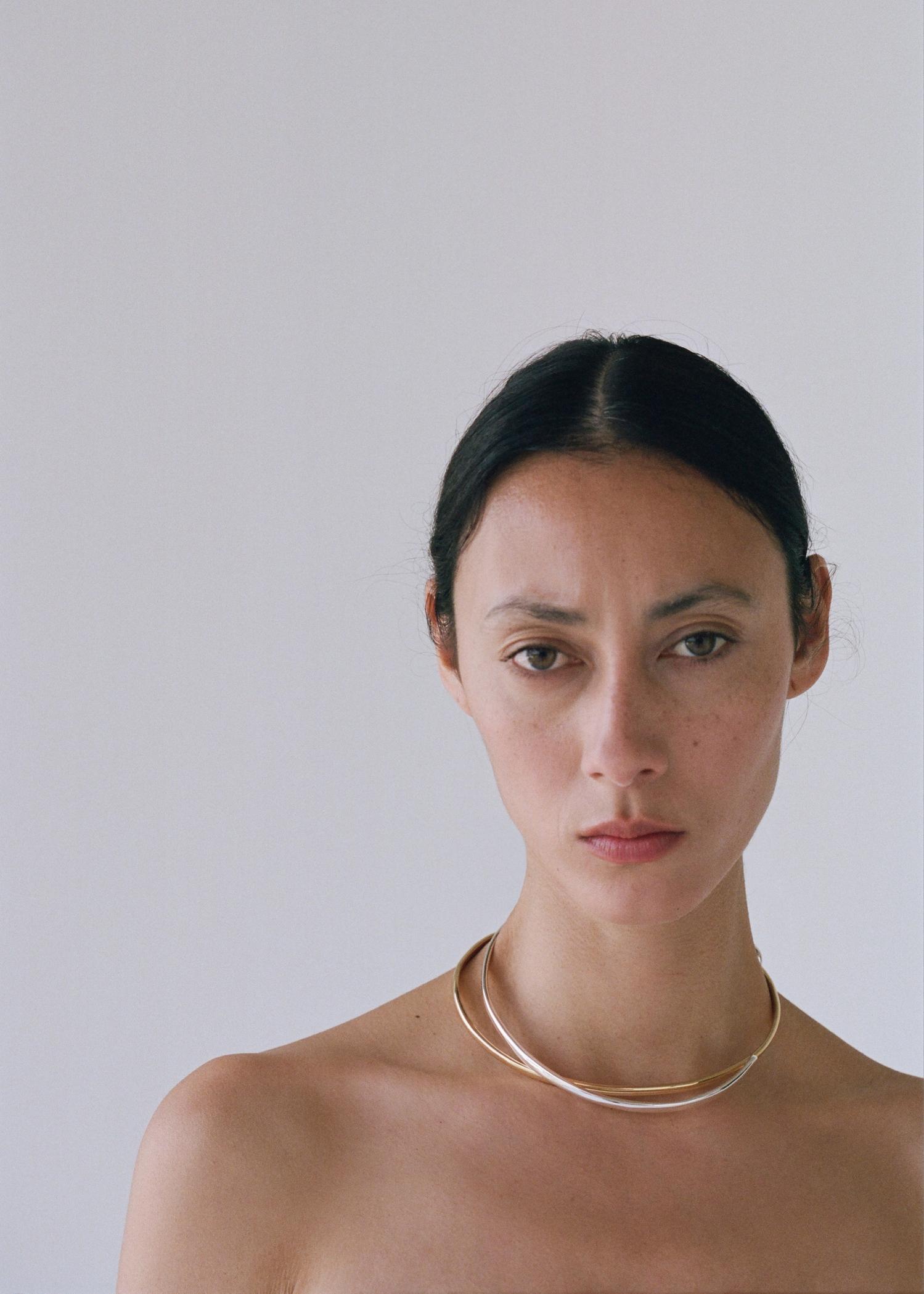 Rigid choker - Women | MANGO USA Product Image