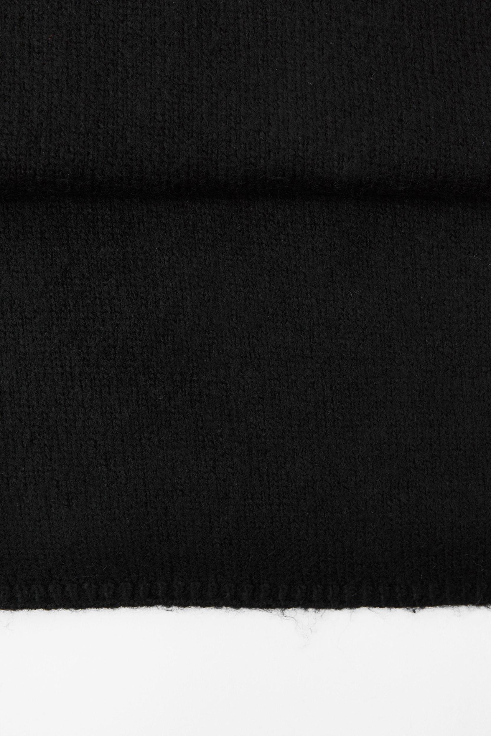 BASIC SCARF Product Image