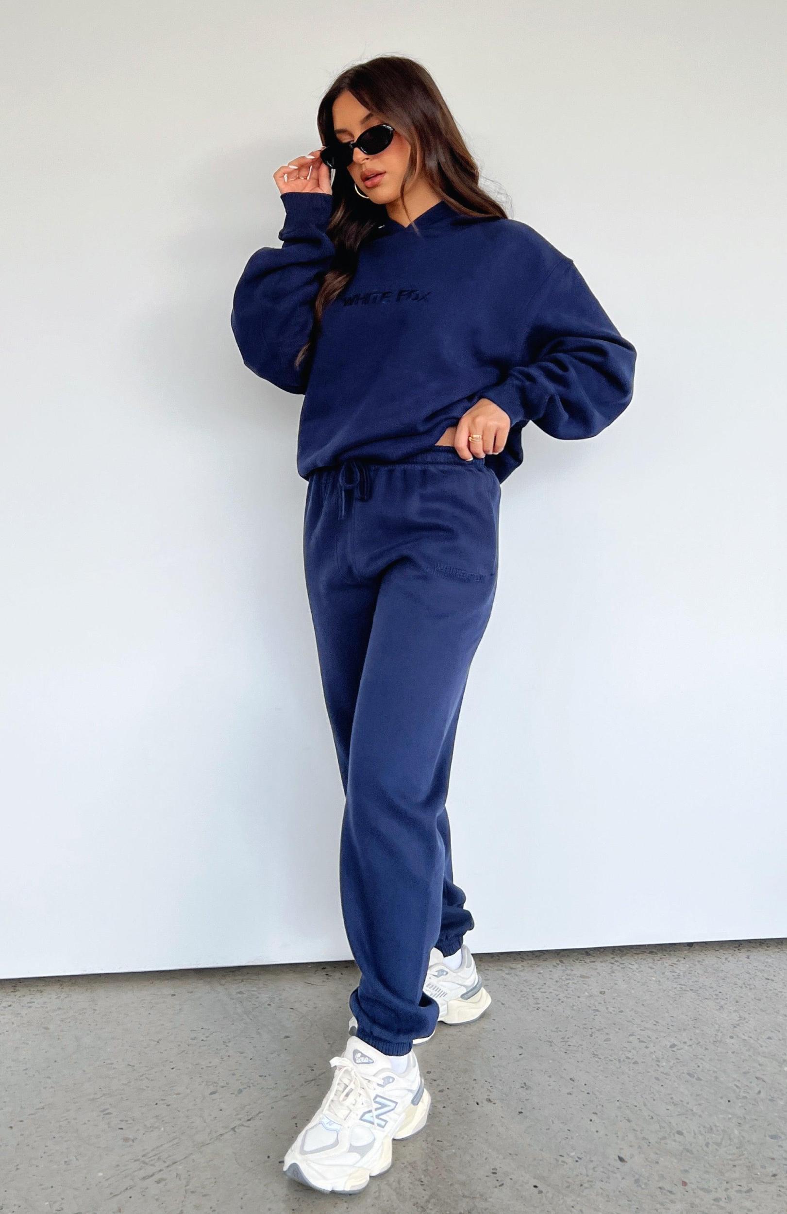 Stay Lifted Sweatpants Navy Product Image