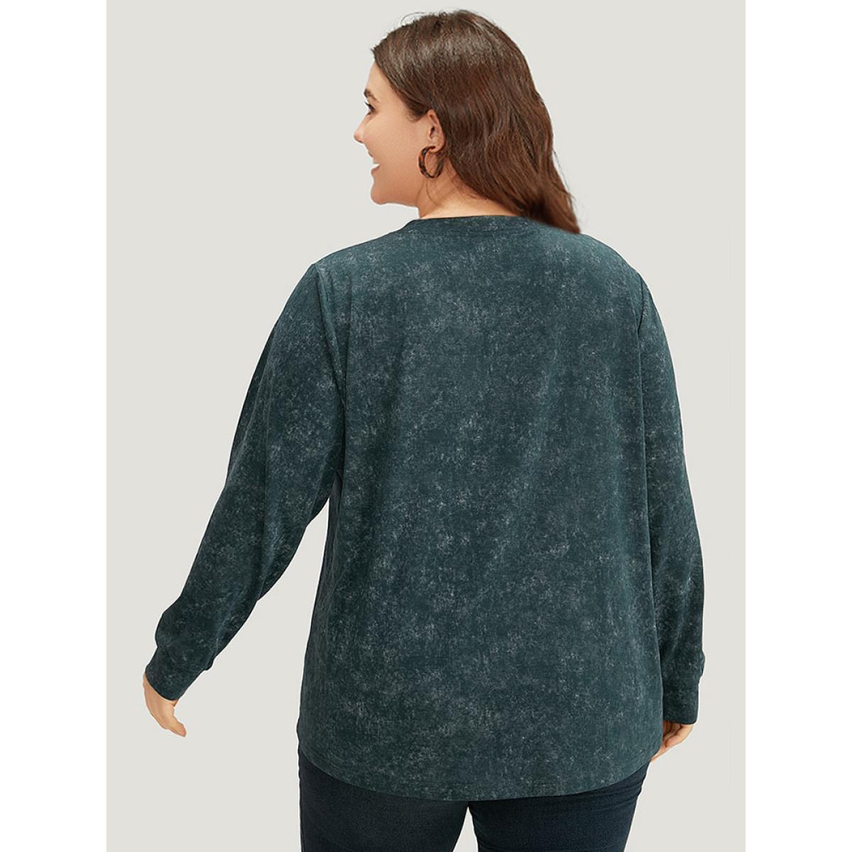 Plus Size Solid Vintage V Neck Sweatshirt Women Cyan Casual Plain V-neck Dailywear Sweatshirts BloomChic 28/5X Product Image