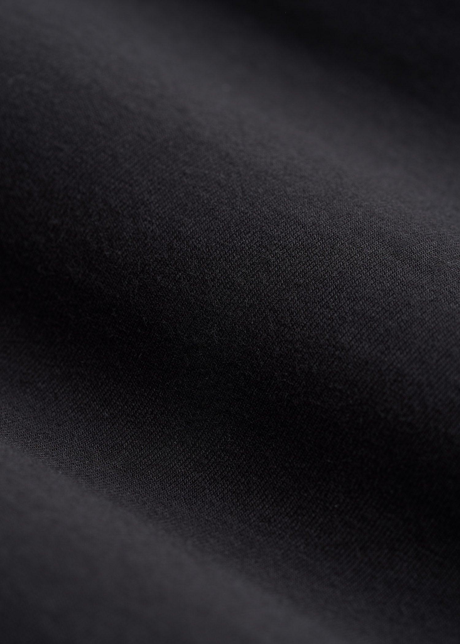 The Essential MODERN-FIT Crewneck Long Sleeve Tall Men's Tee in Black Product Image