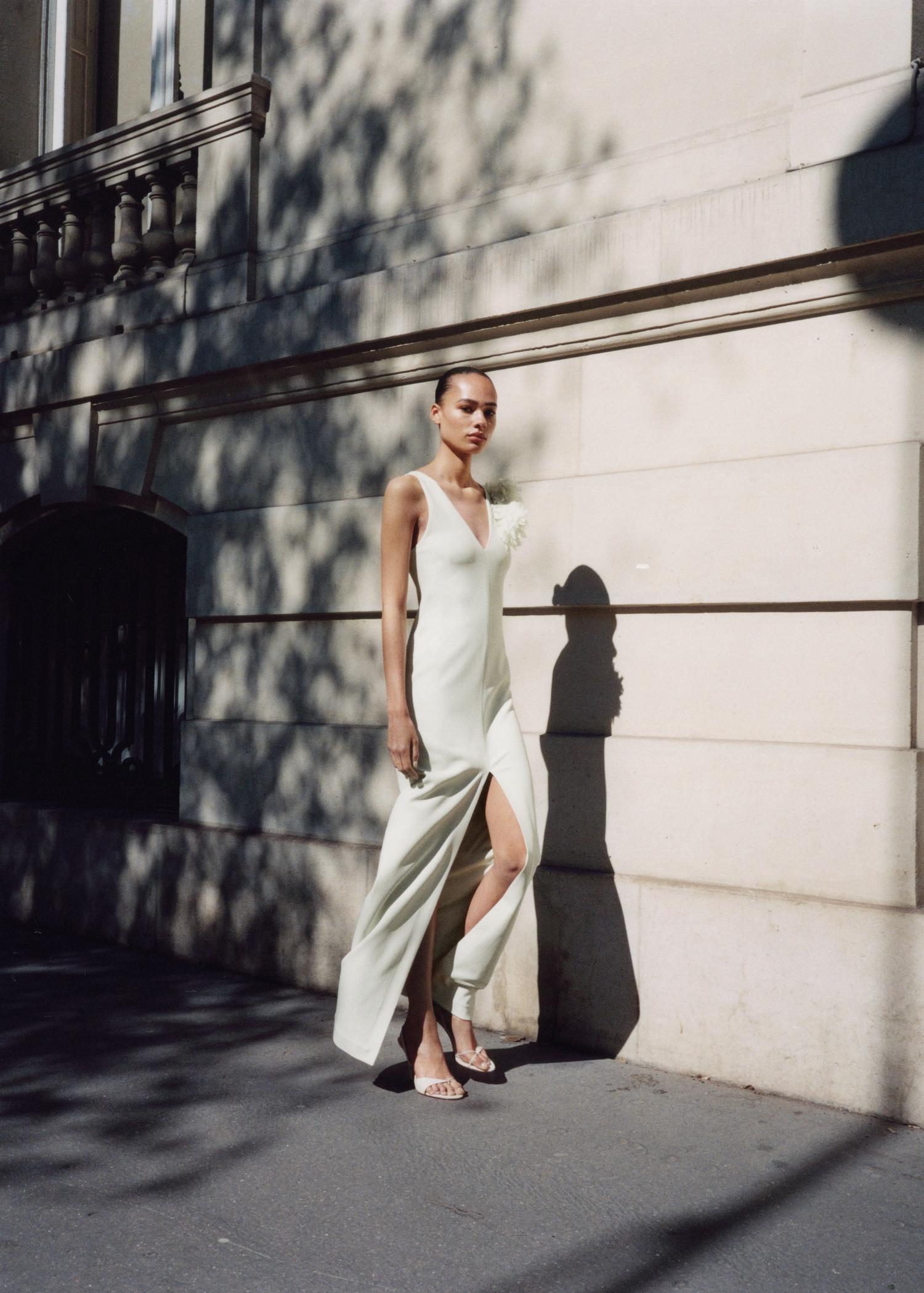 Floral dress with slit detail - Women | MANGO USA Product Image