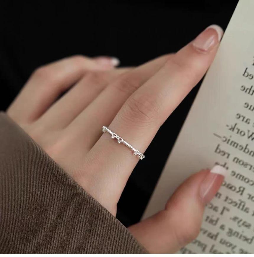 Bow Ring Product Image