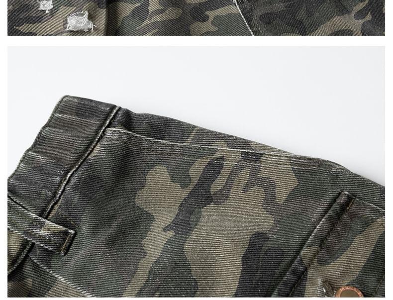 High Waist Camouflage Cargo Shorts Product Image