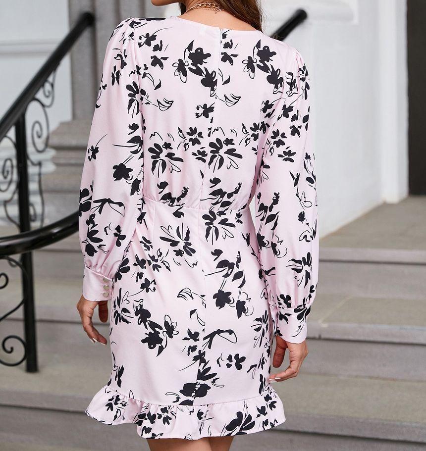 Long-Sleeve Crew Neck Floral Print Mini Dress Product Image