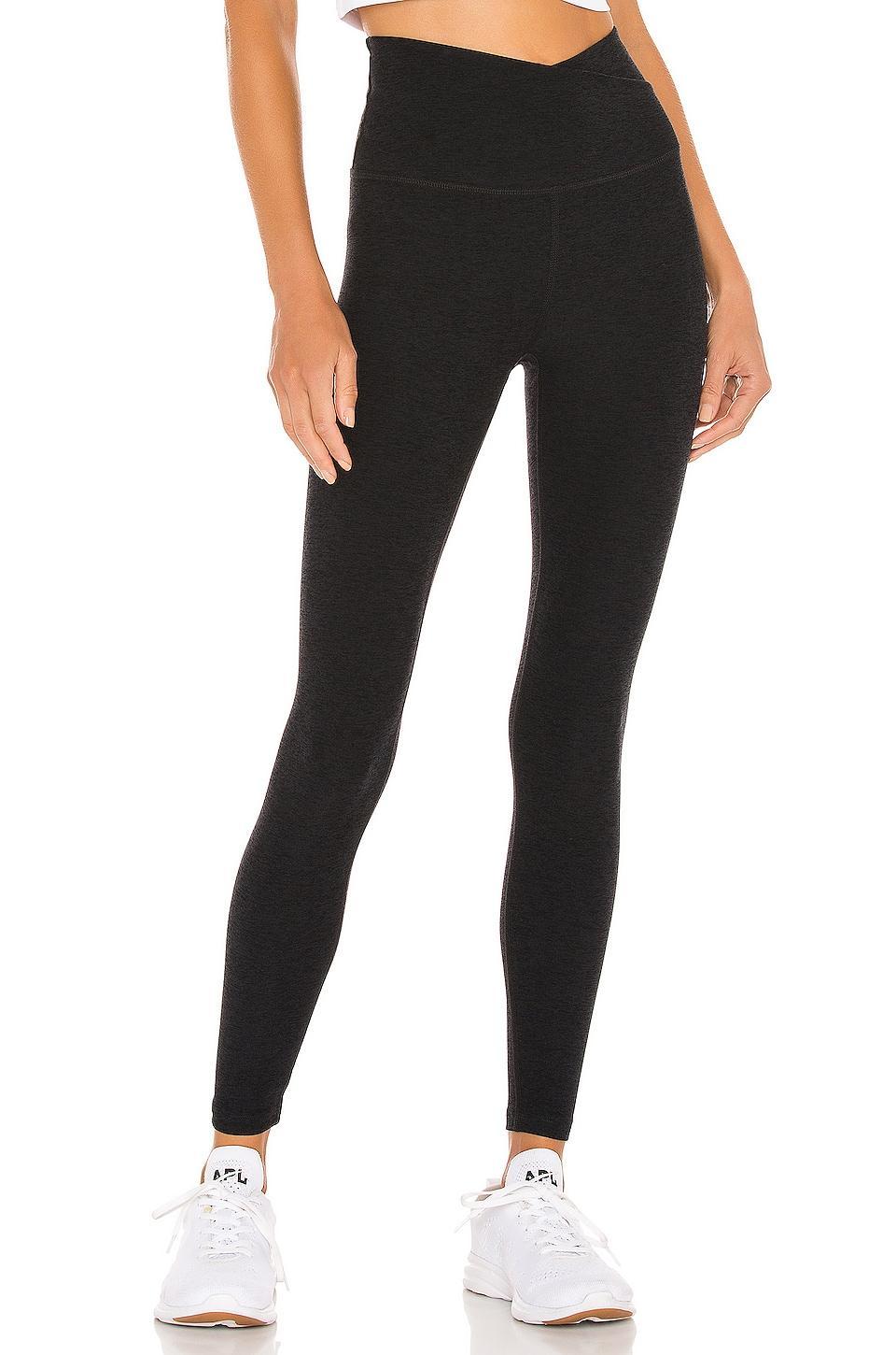 Womens At Your Leisure High-Waisted Cropped Leggings Product Image