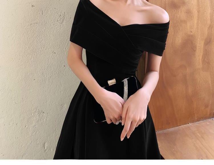 Short-Sleeve Off Shoulder Plain Ruched A-Line Evening Gown / Cocktail Dress Product Image