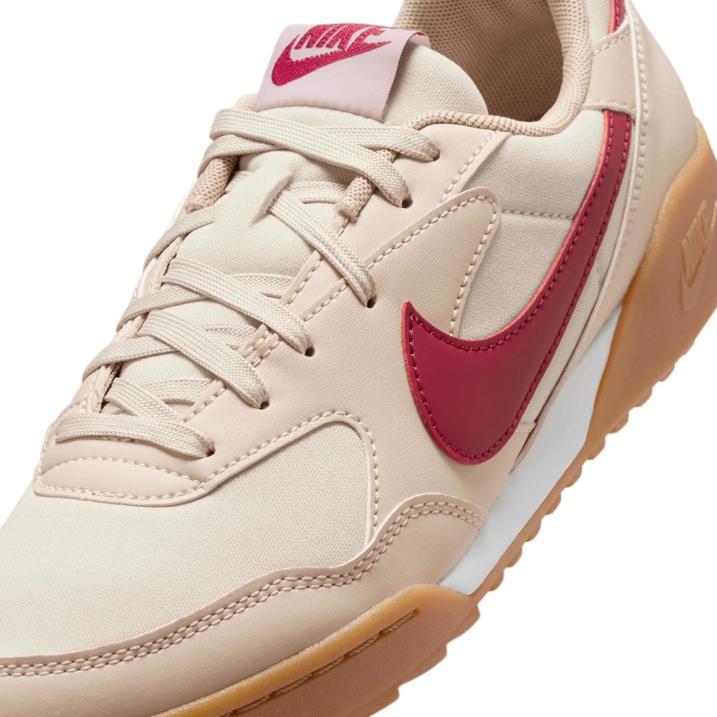 Nike Women's Terra Manta Shoes Product Image