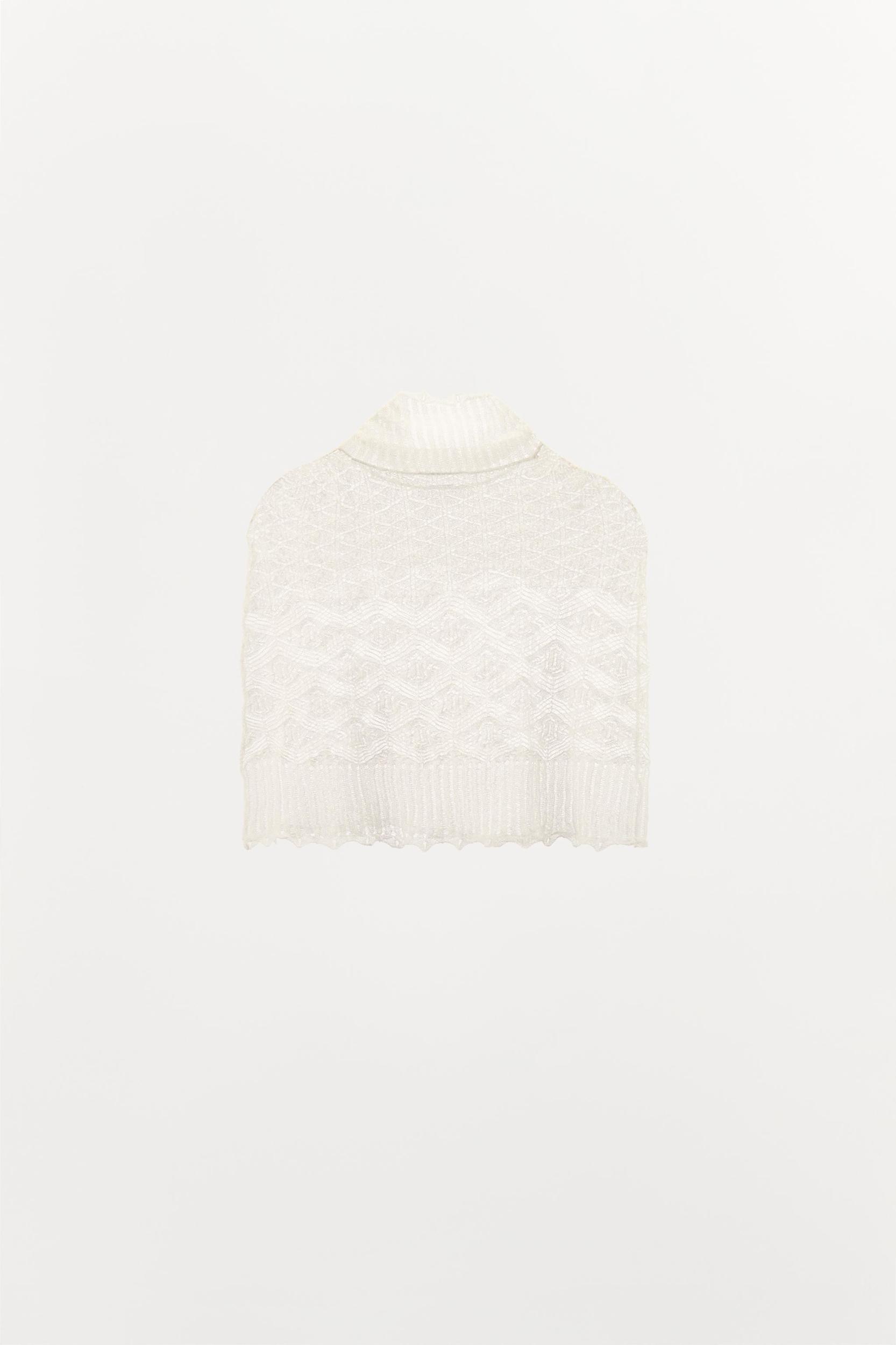 KNIT CAPE Product Image