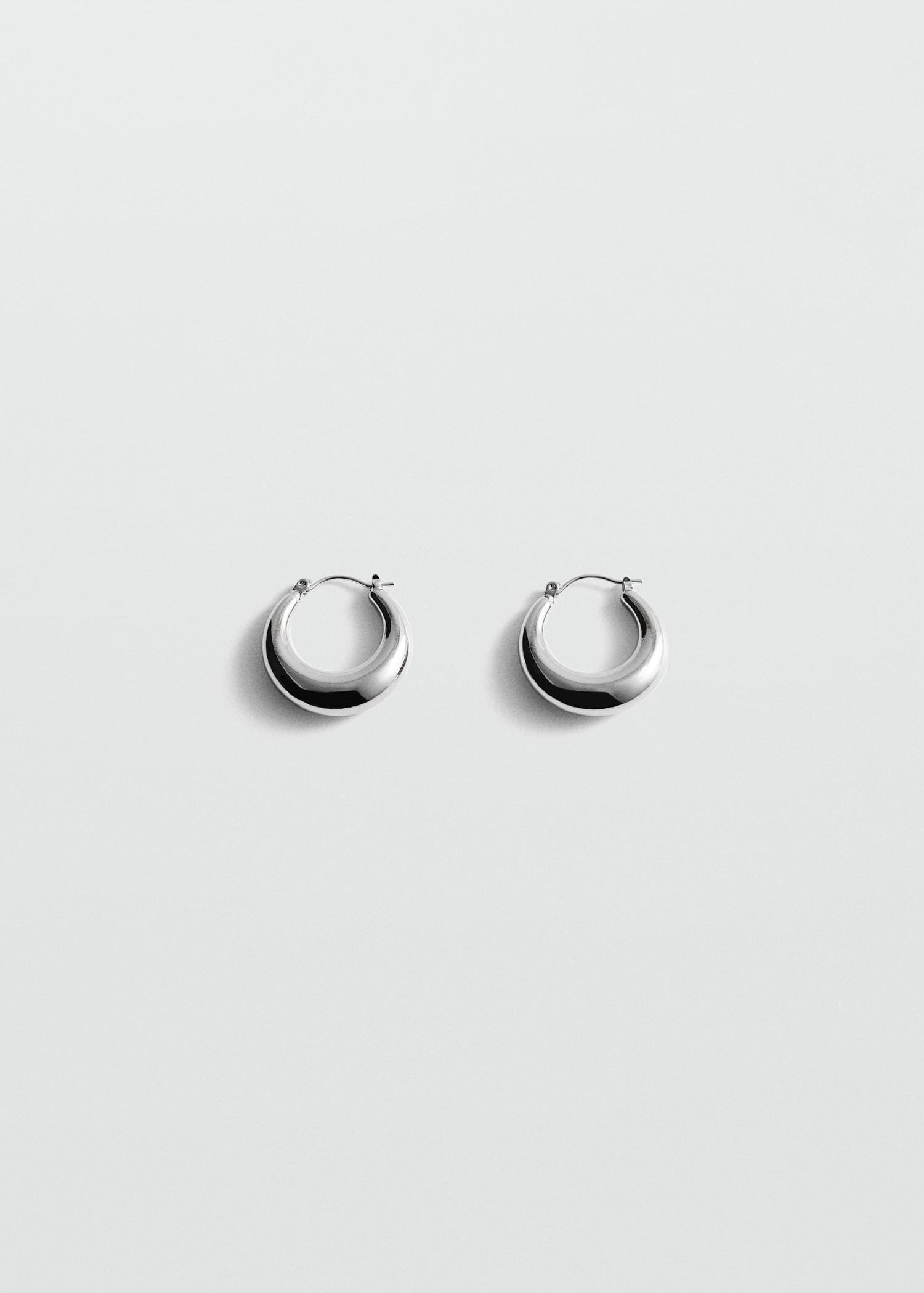Volume hoop earrings - Women | MANGO USA Product Image
