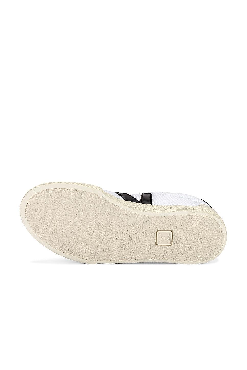 Volley Sneaker Veja Product Image