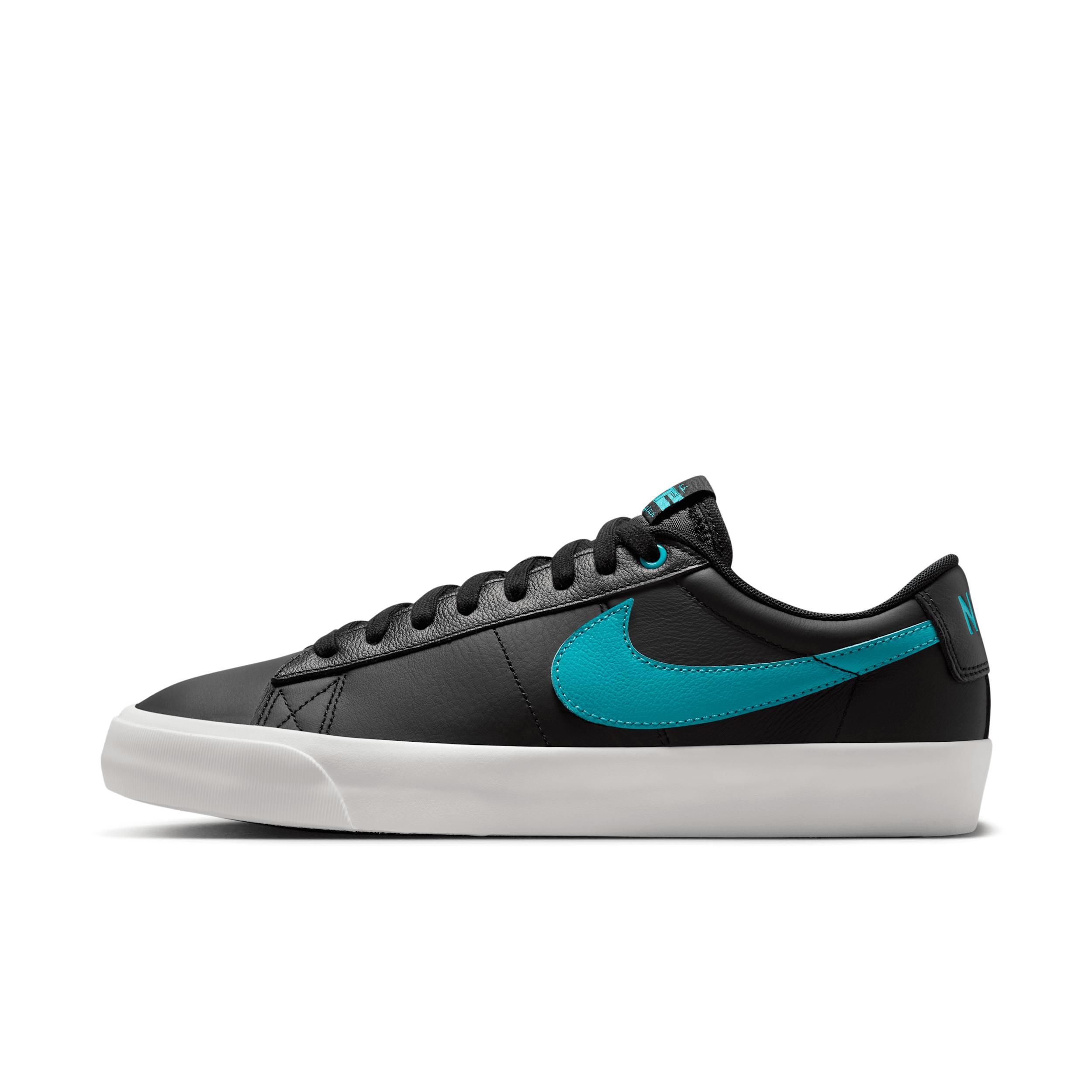 Men's Nike SB Blazer Low Pro GT Shoes Product Image