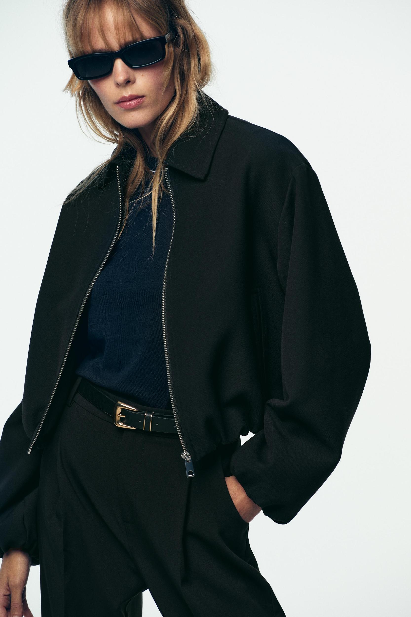 ZIP-UP GATHERED JACKET Product Image