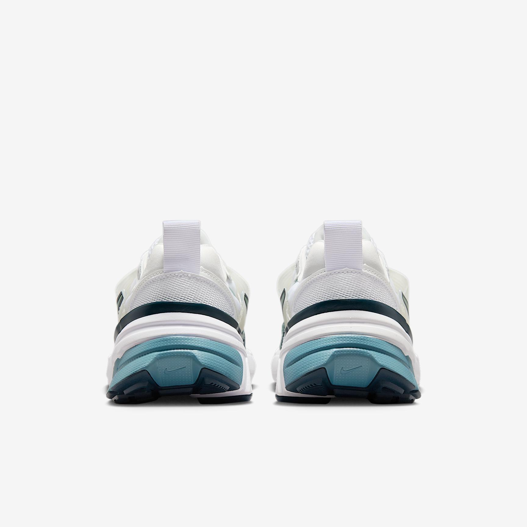 Nike Women's V2K Run Shoes Product Image